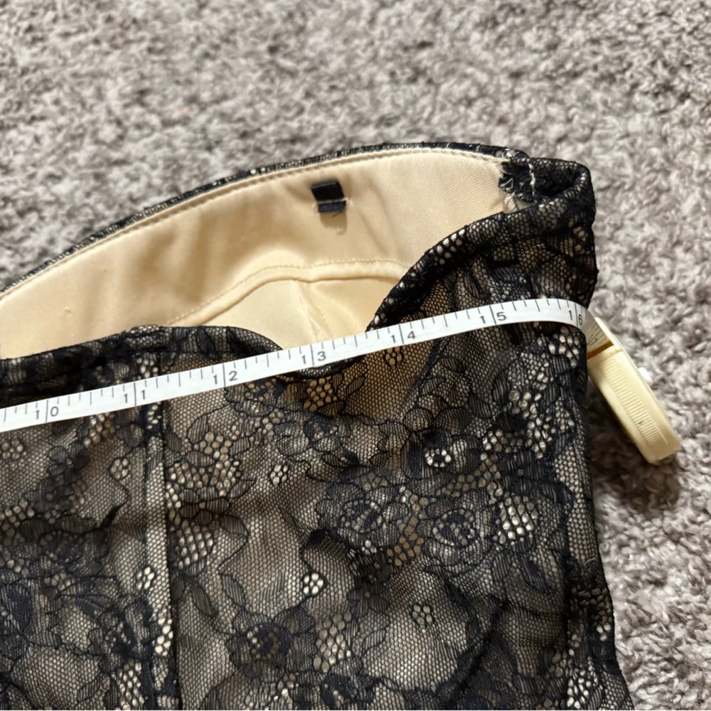 Charlotte Russe Plus size Lace Corset Top NWOT - Picture 3 of 5